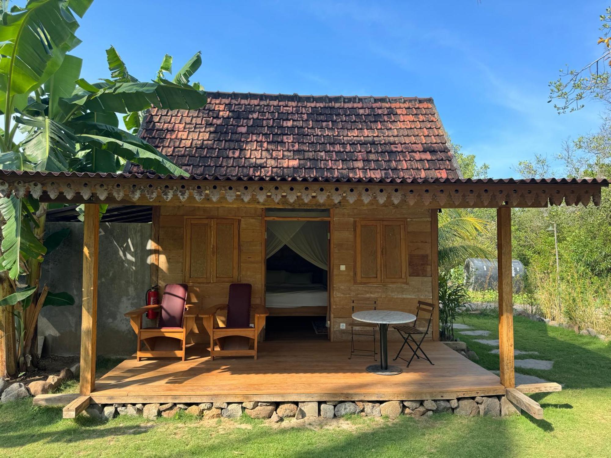 Mangroove Bay Boutique Hostel Banyuwedang Exterior foto